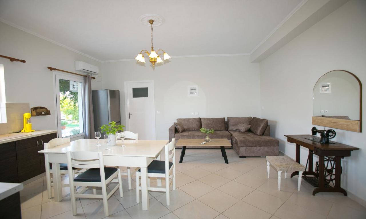 Babi'S Villa - Garden Apartment Lixouri Exterior photo