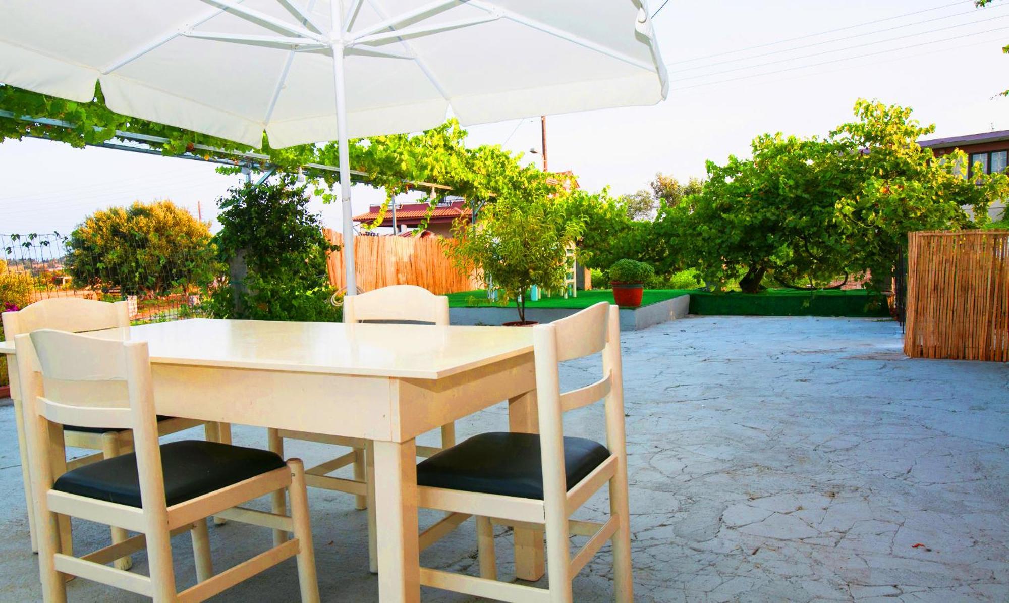 Babi'S Villa - Garden Apartment Lixouri Exterior photo
